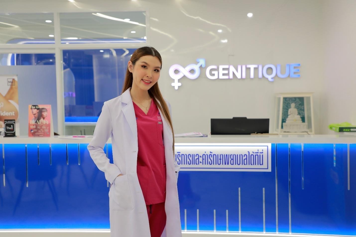แพทย์หญิงธนวรรณ ศิริสุข หมอหนึ่ง สูตินรีแพทย์เฉพาะทาง Genitique Clinic ผู้เชี่ยวชาญการฉีดสารเติมเต็มน้องสาว เวชศาสตร์ฟื้นฟู